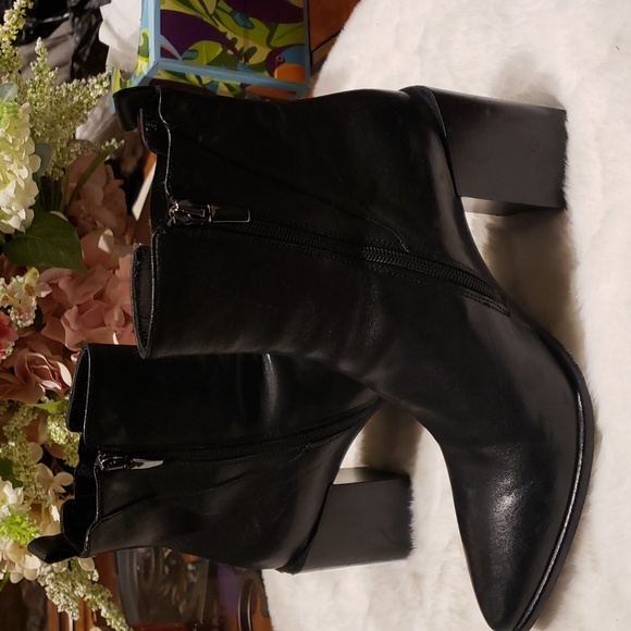 Vero Cuoio 41 black ankle boots leather Italian. - Picture 3 of 11
